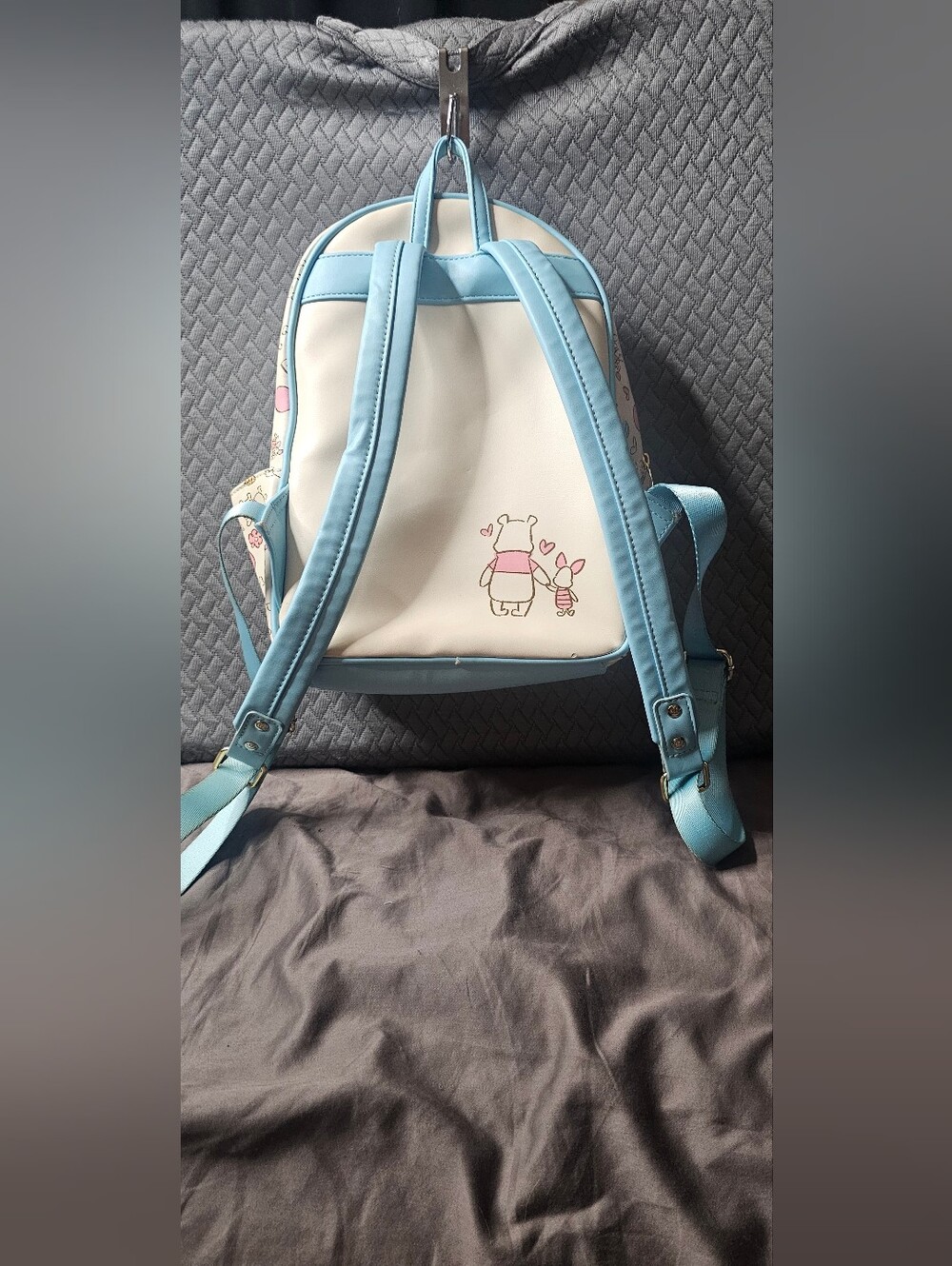 Disney Loungefly Winnie the Pooh mini backpack - Picture 4 of 6